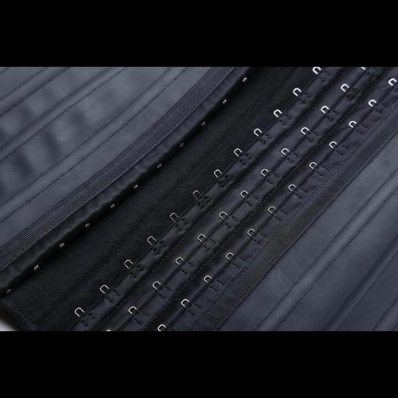 25 Steel Boned Latex Waist Trainer - Picture 4 of 6